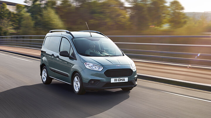 Ford transit outlet courier 2018